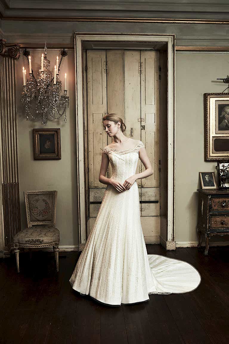 Phillipa Lepley, couture London wedding dress designer