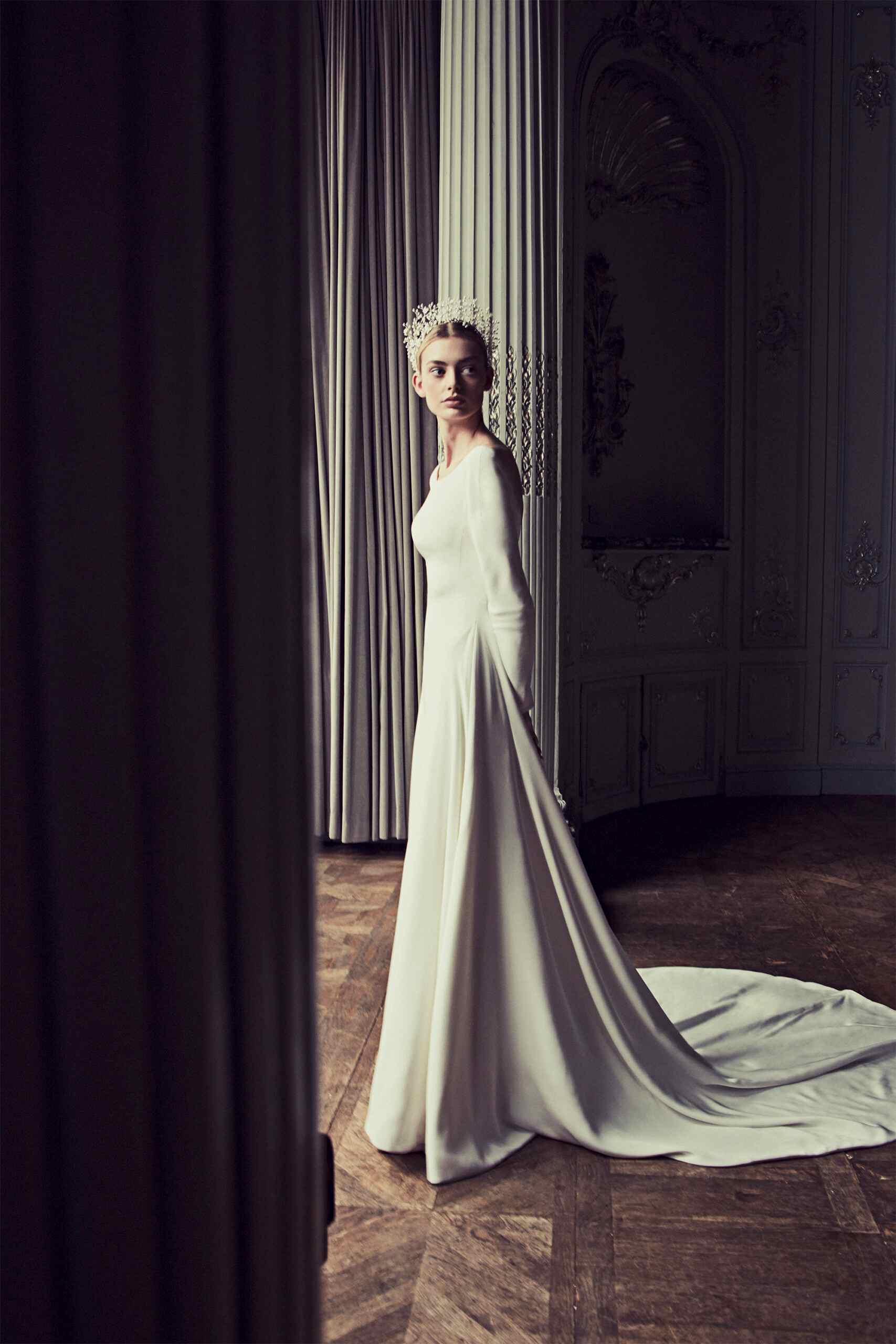 Phillipa-Lepley-Couture-Wedding-Dress-London-UK-Designer-Bespoke-Couture-Auteil-Crepe-