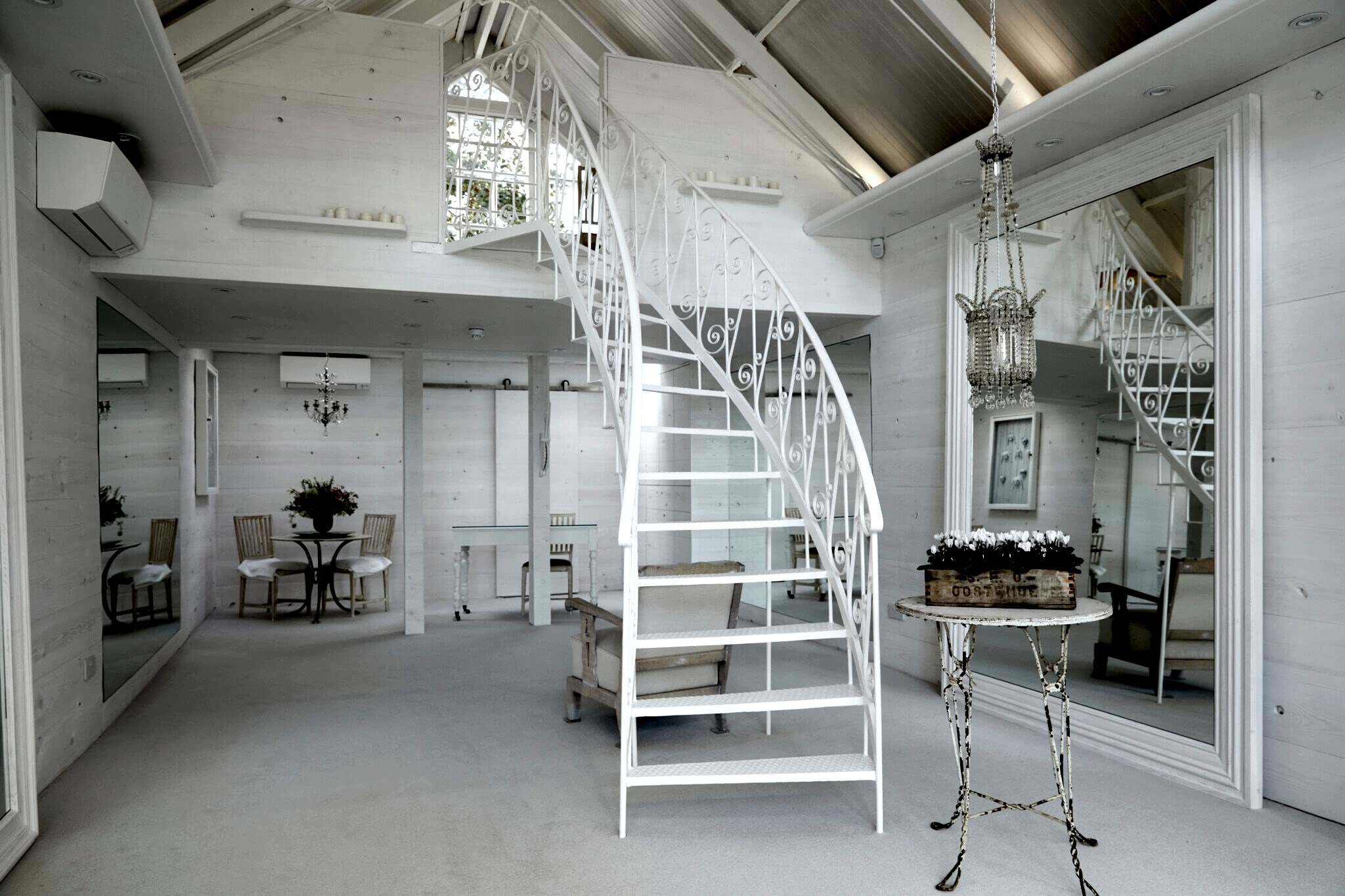 Phillipa-Lepley-Couture-The-Conservatory