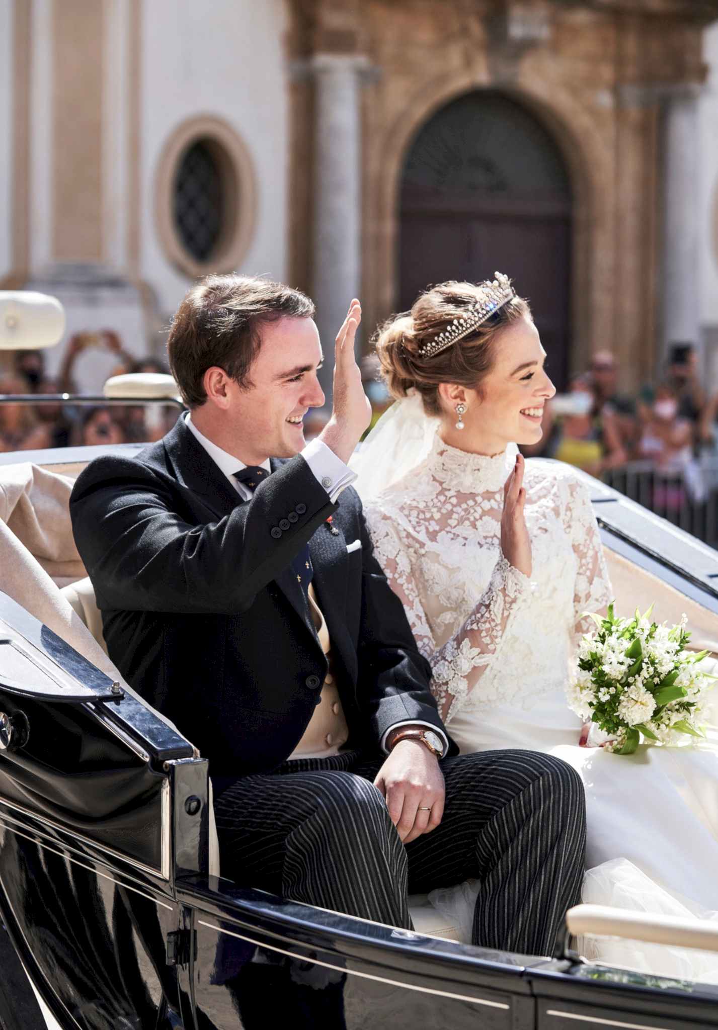 Phillipa-Lepley-Couture-Real-Bride-Royal-Wedding-Charlotte-Lindesay-Bethune3