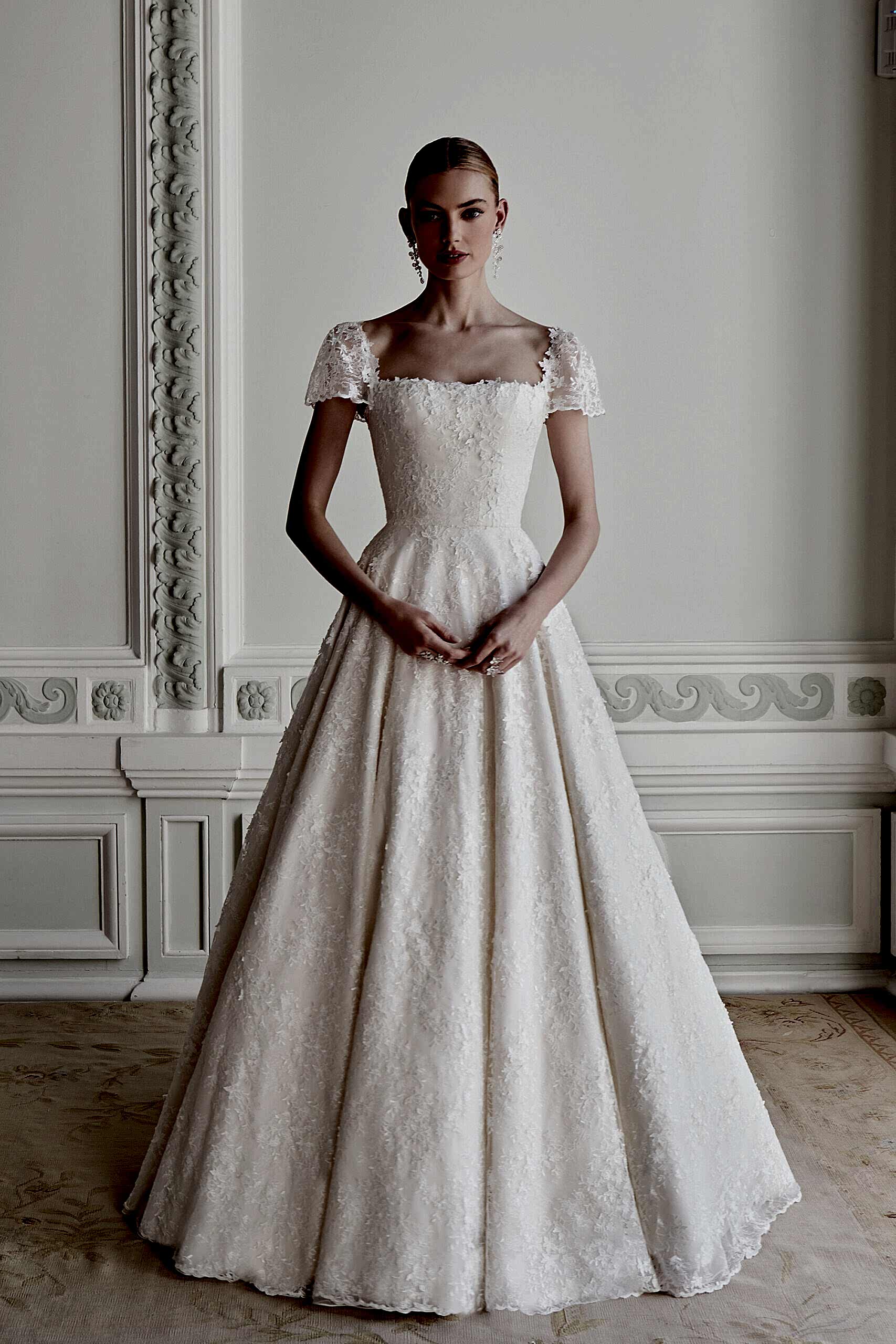 Phillipa-Lepley-Couture-Wedding-Dress-Vienna-Jasmine-Ivy-3