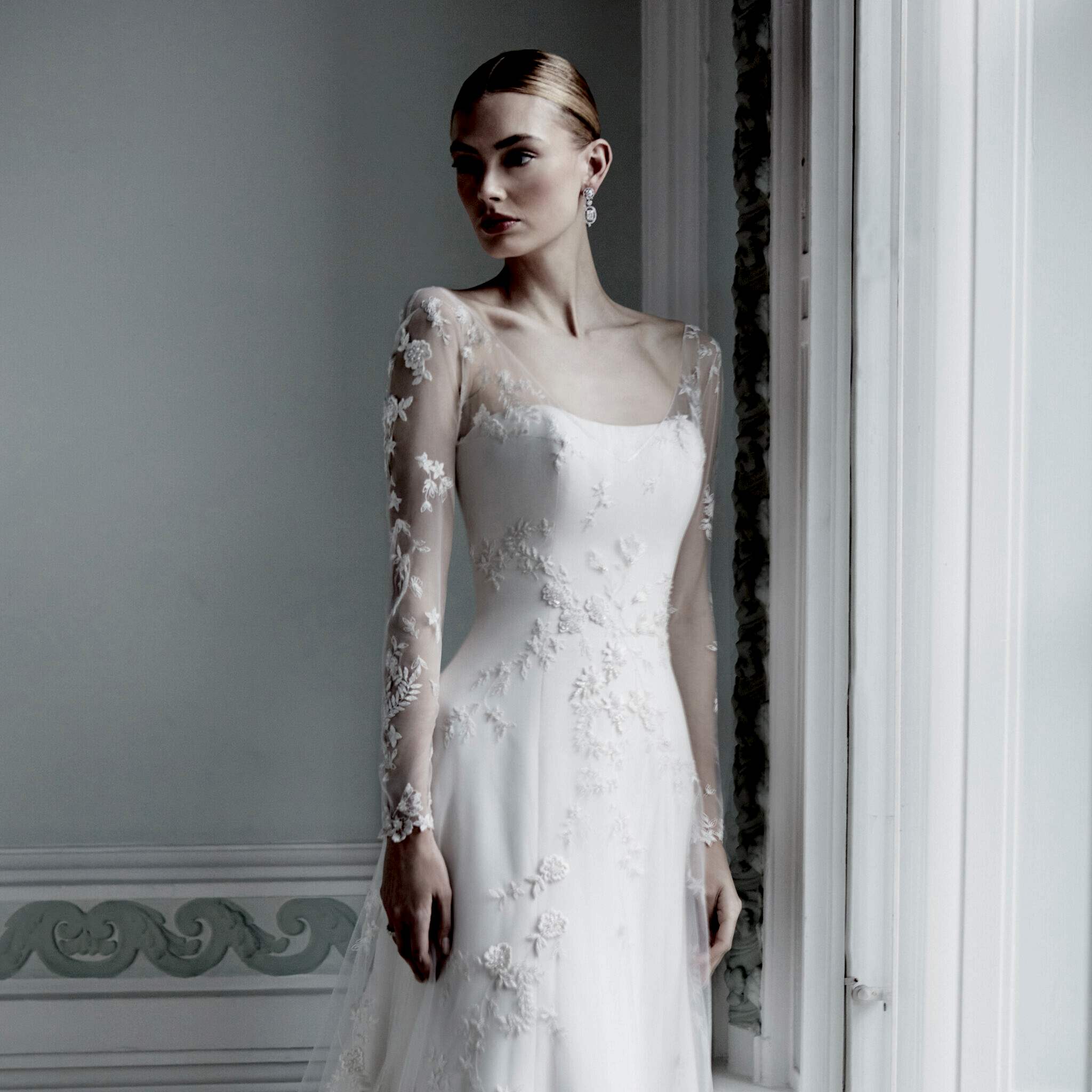 Phillipa-Lepley-Couture-Wedding-Dress-Nude-Tallulah-Crepe-With-Thomasina-Woodland-Jasmine-Overlay-1