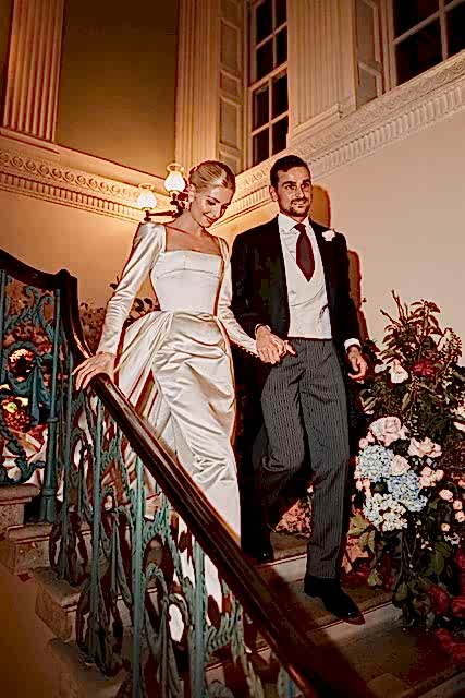 Phillipa_Lepley_Bride_Madeleine_Bespoke_Duchess_Satin_Dress_Square_Neckline