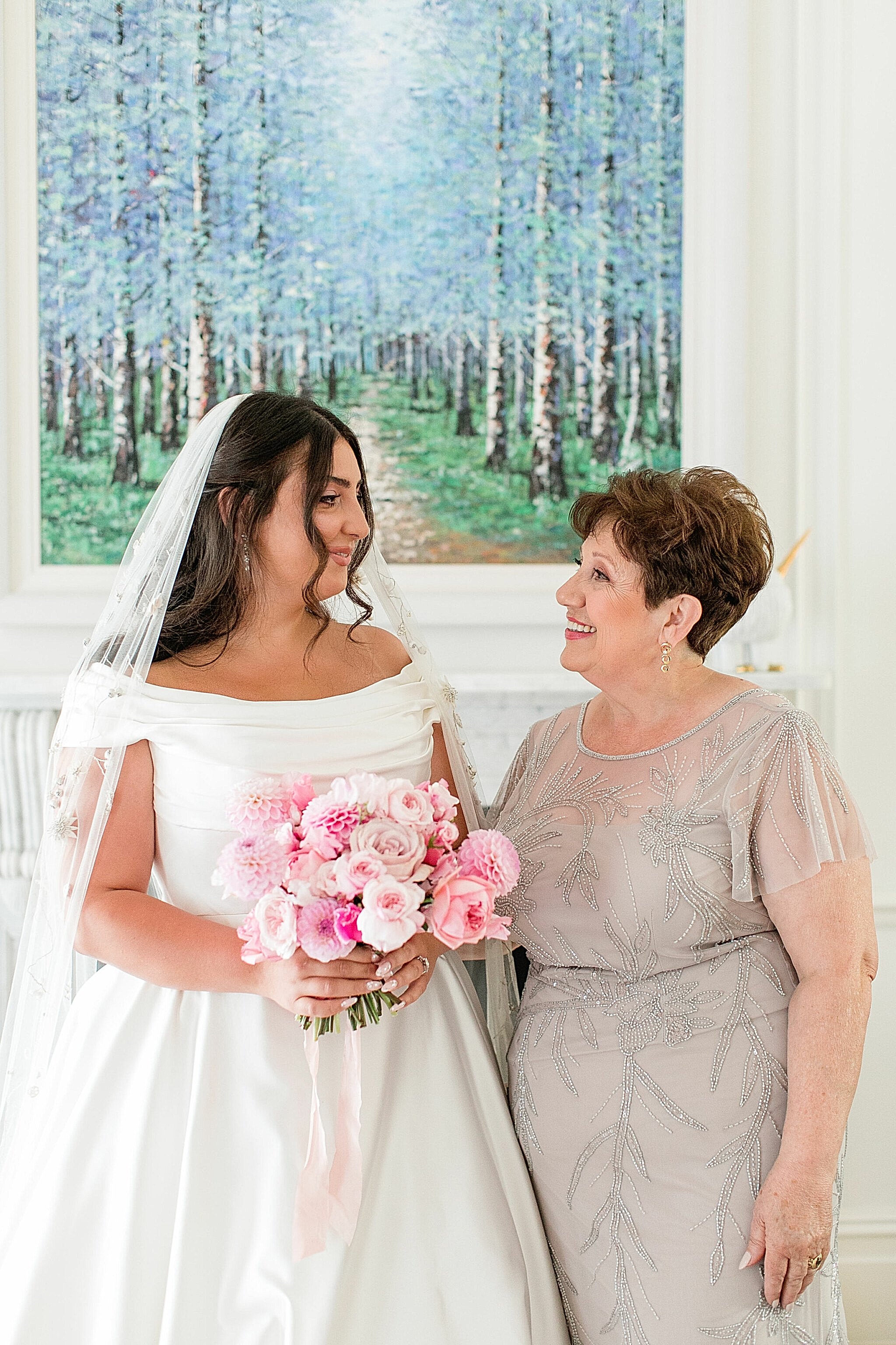 Phillipa_Lepley_Bride_Arevik_White_Duchess_Satin_Dahlia_Garden_Veil