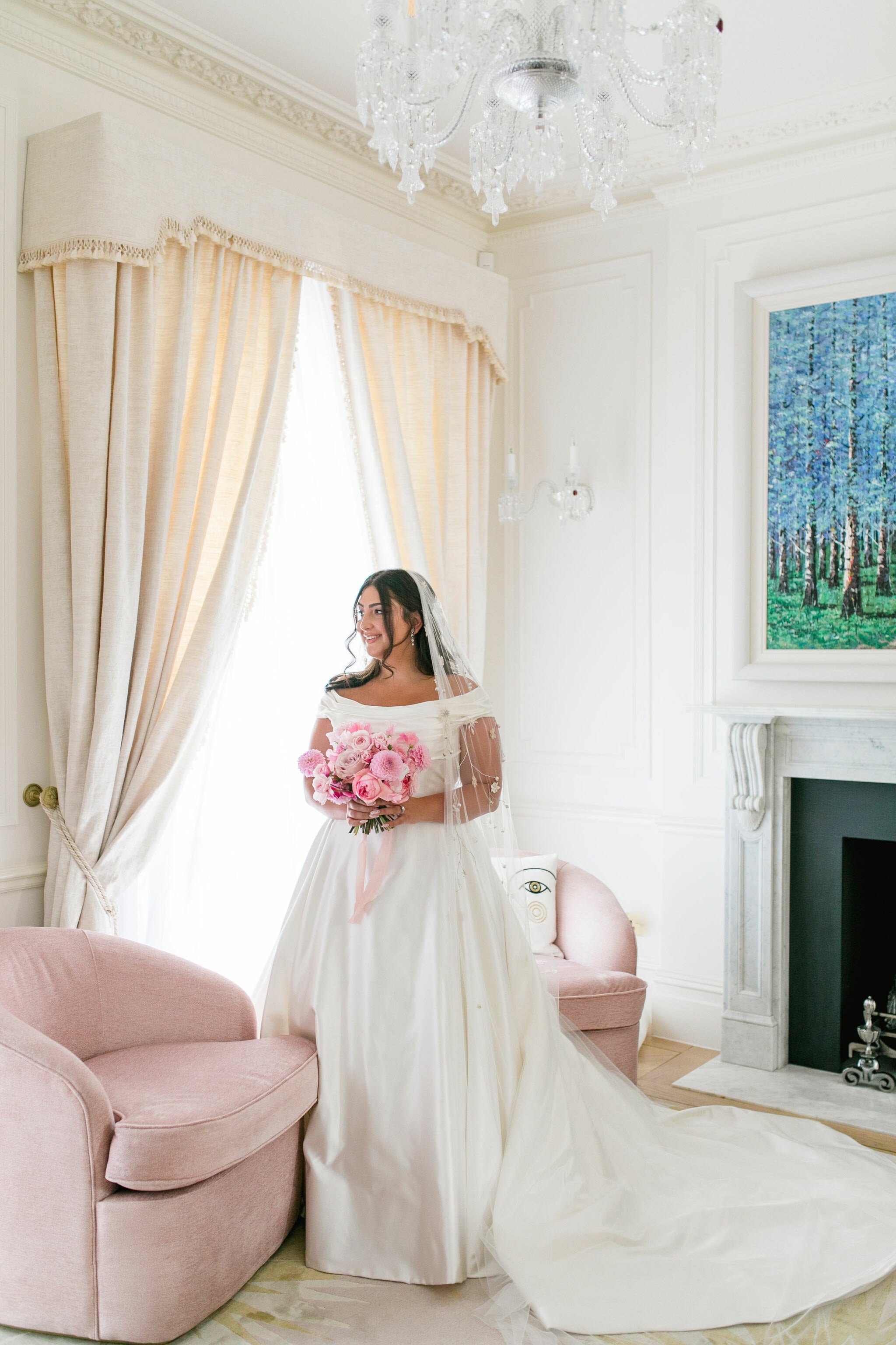 Phillipa_Lepley_Bride_Arevik_White_Duchess_Satin_Dahlia_Garden_Veil