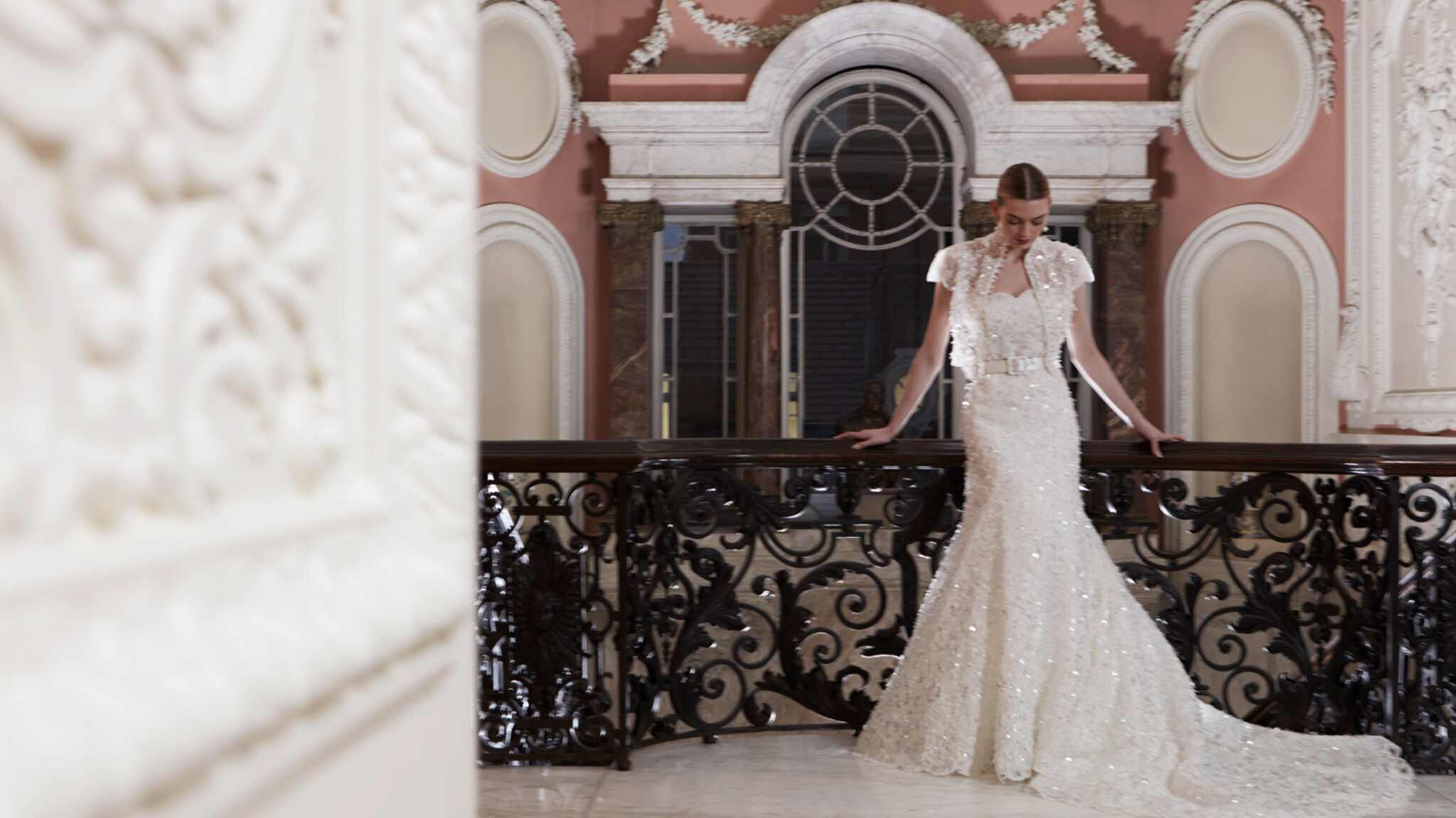 Phillipa-Lepley-Couture-Wedding-Dress-Pivoine-Lace-Muse