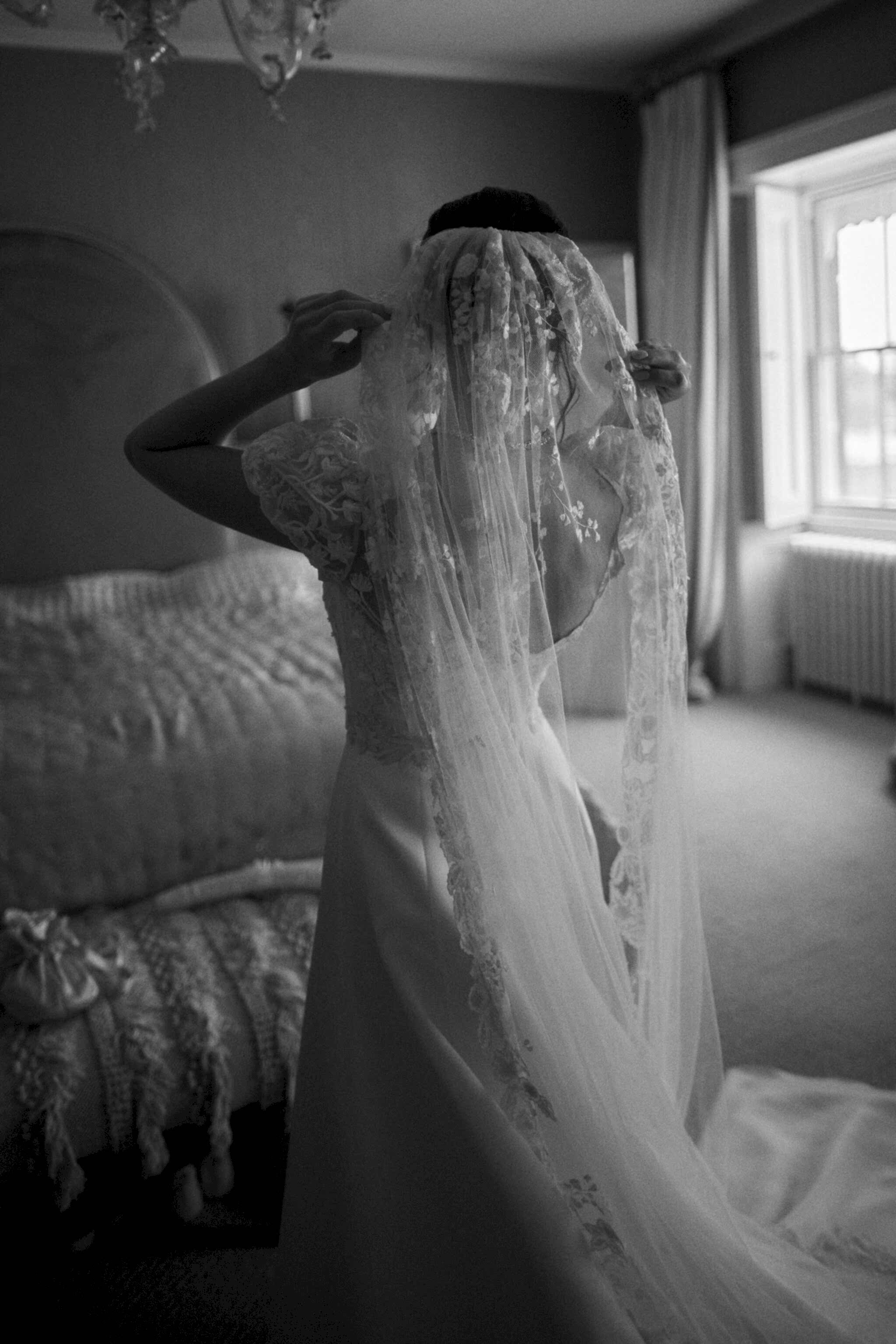 Phillipa_Lepley_Bride_Katya_Bespoke_Hand_Embroidered_Puff_Sleeve_V_Neck_Wedding_Dress