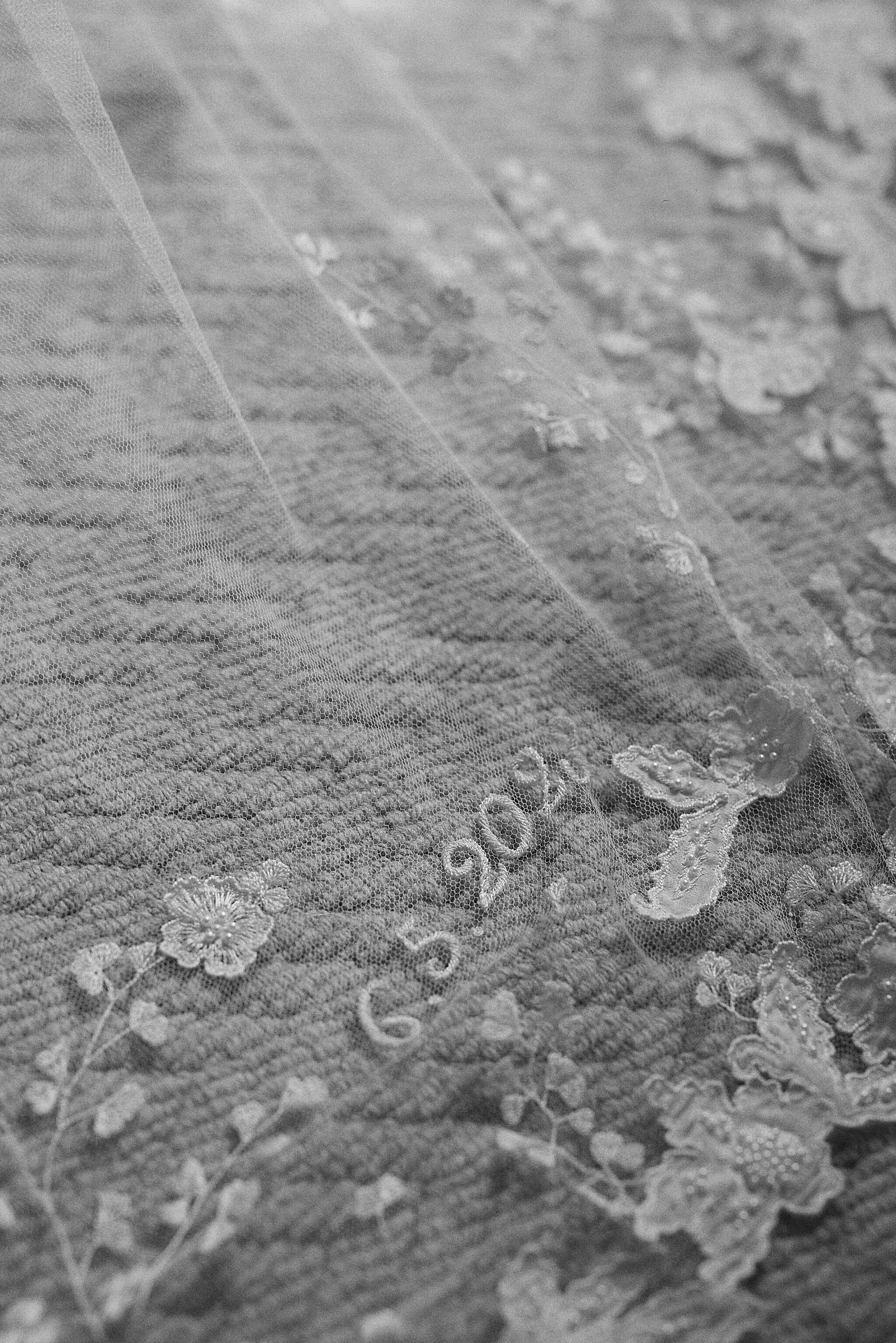 Phillipa_Lepley_Bride_Katya_Bespoke_Hand_Embroidered_Puff_Sleeve_V_Neck_Wedding_Dress