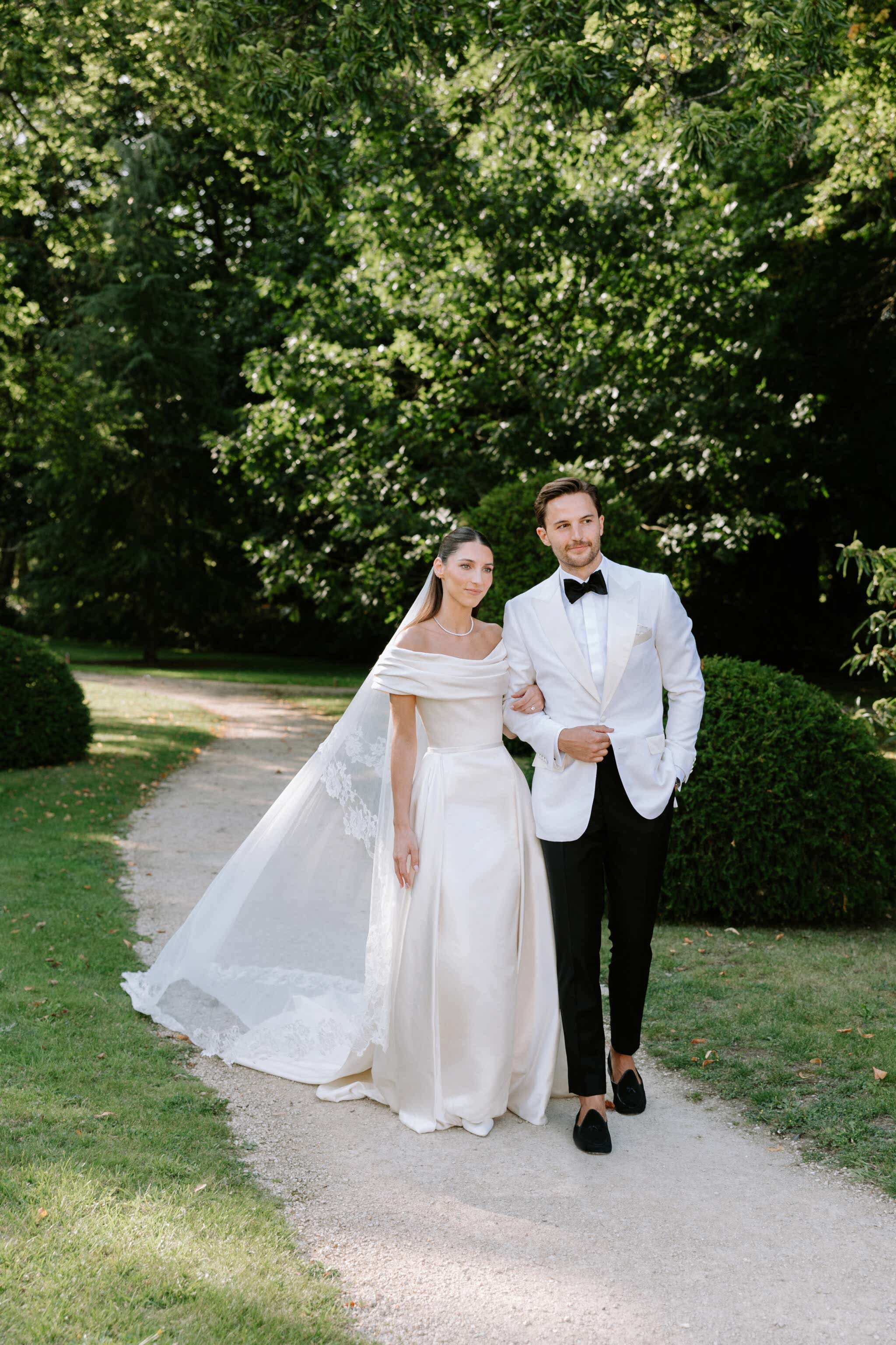 Phillipa_Lepley_Bride_Blaize_Off_The_Shoulder_Bespoke_Duchess_Satin_Gown_With_Detachable_Overskirt