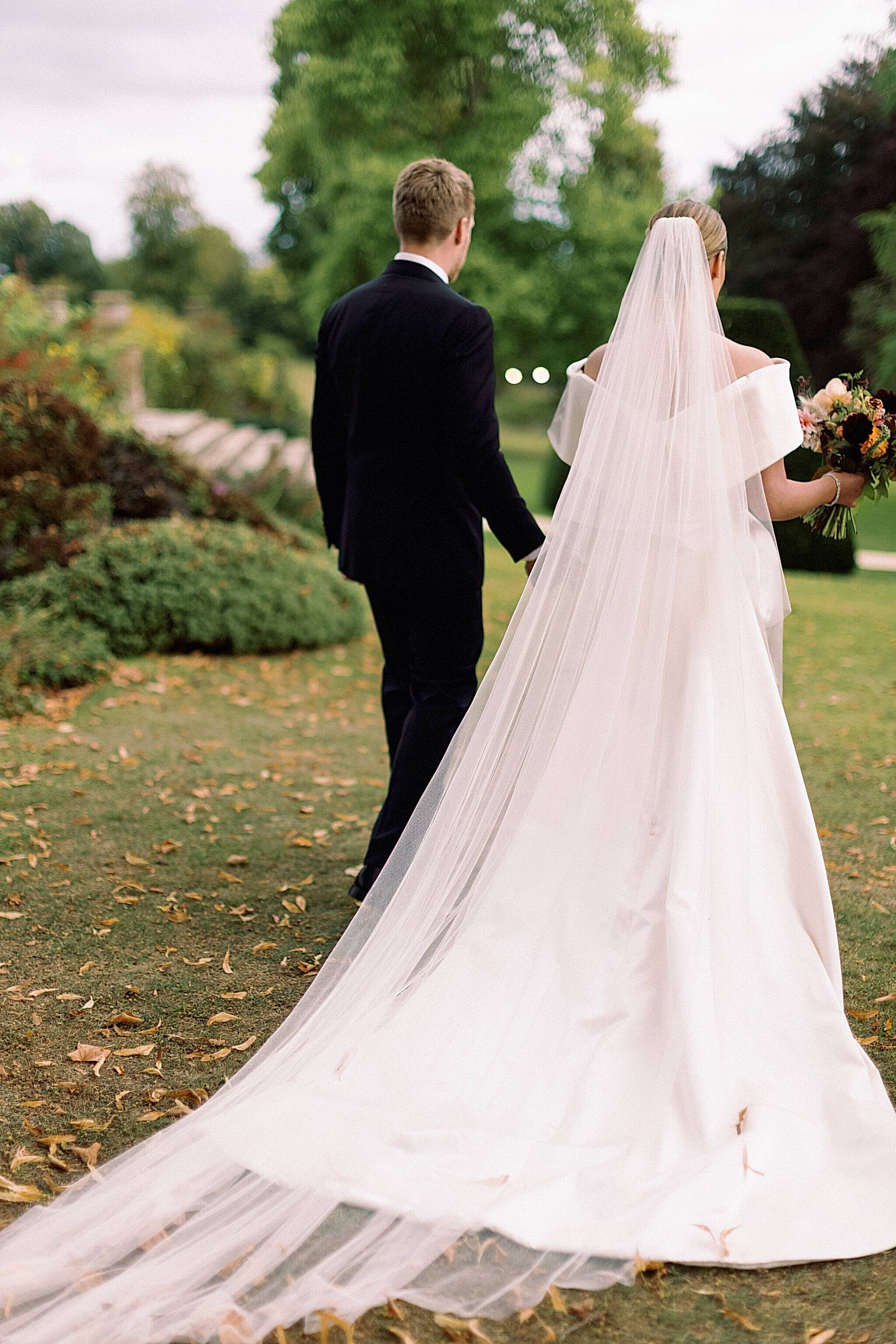 Phillipa_Lepley_Bride_Sophie_Modern_Duchess_Satin_Off_The_Shoulder_Wedding_Dress
