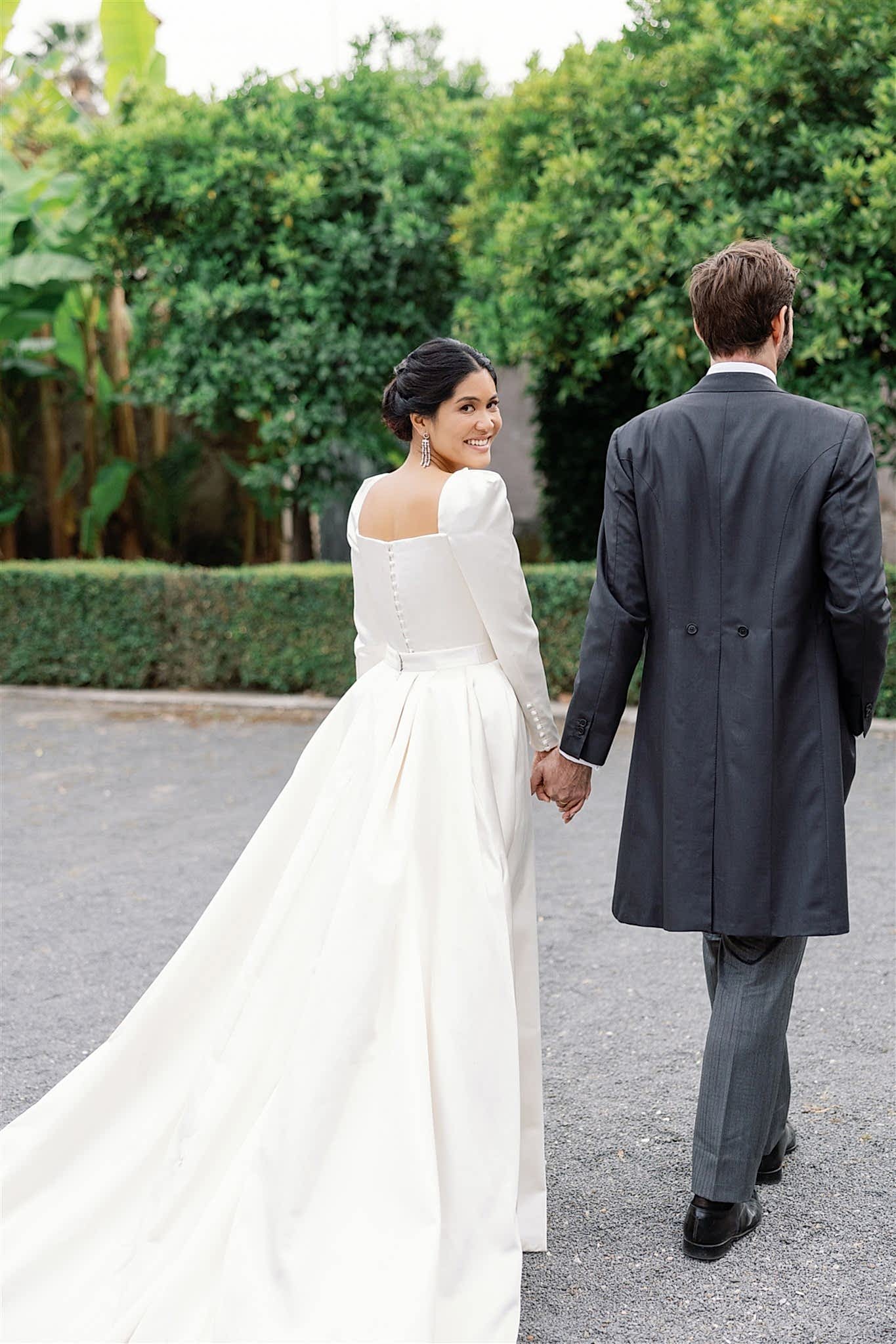 Phillipa_Lepley_Bride_Tosca_Bespoke_Duchess_Satin_Long_Sleeve_Wedding_Dress_with_Square_Neckline_and_Removable_Overskirt_Rome_Wedding