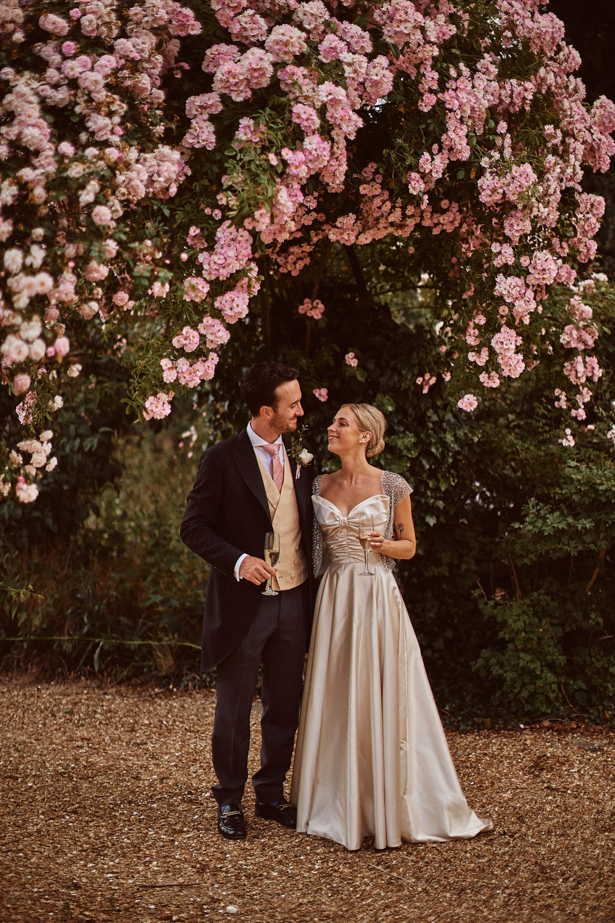 A_Quintessential_English_Country_Garden_Wedding_Phillipa_Lepley_Couture_Wedding_Dress