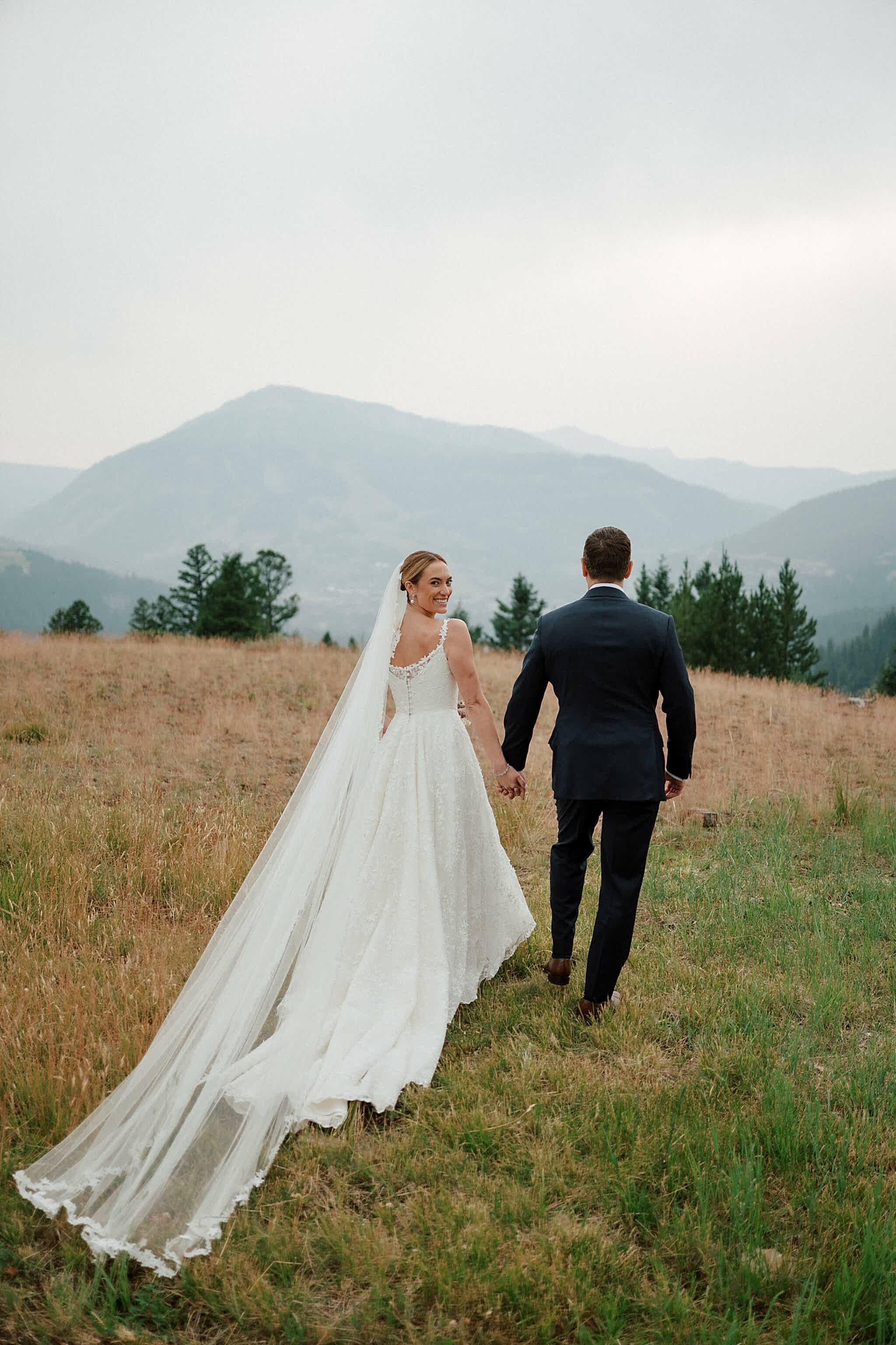 Phillipa_Lepley_Bride_Alex_Couture_Bespoke_Lace_Wedding_Dress_With_Straps_Lace_Wedding_Veil_Montana_Wedding