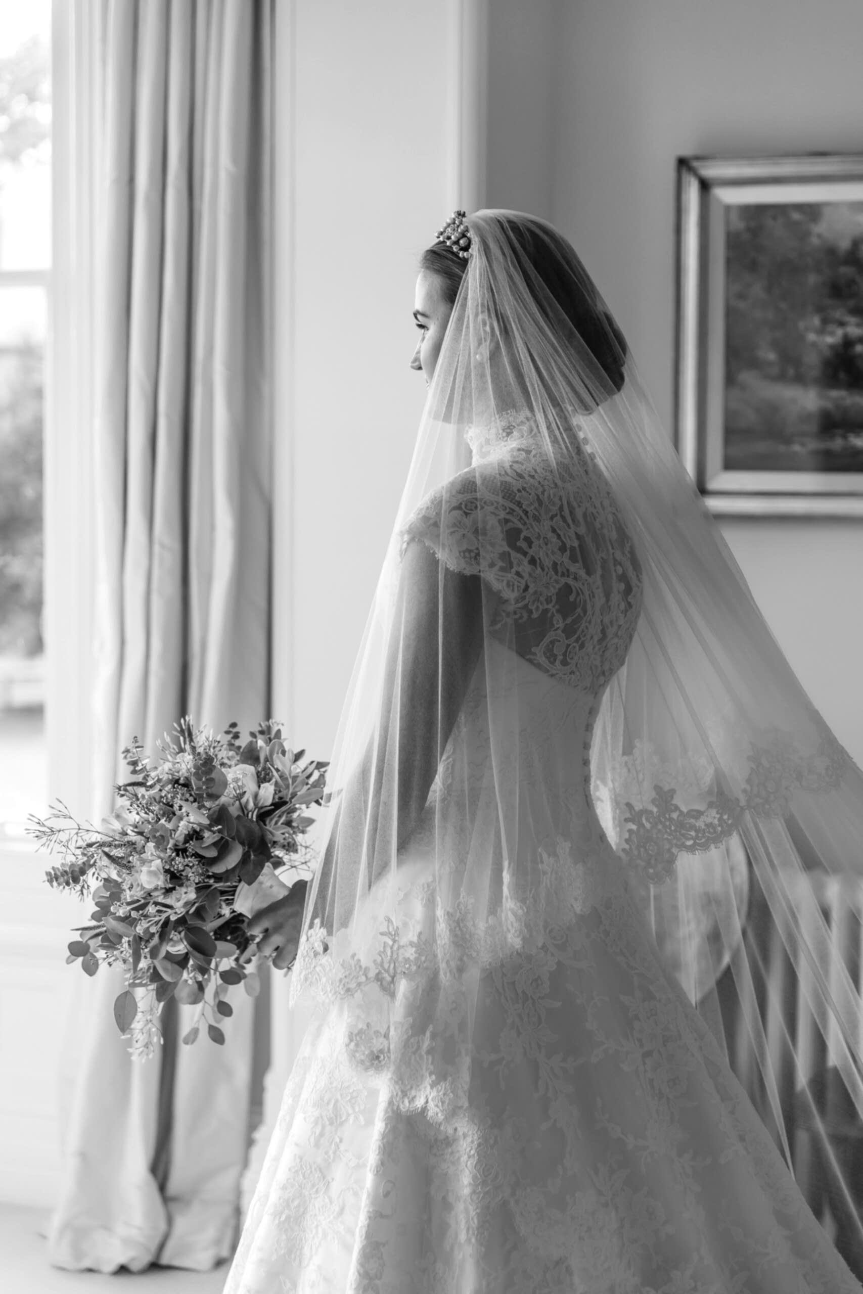 Phillipa_Lepley_bride_Amelia_Corseted_Couture_Scroll_Lace_Wedding_Dress_With_High_Neck_Lace_Border_Veil