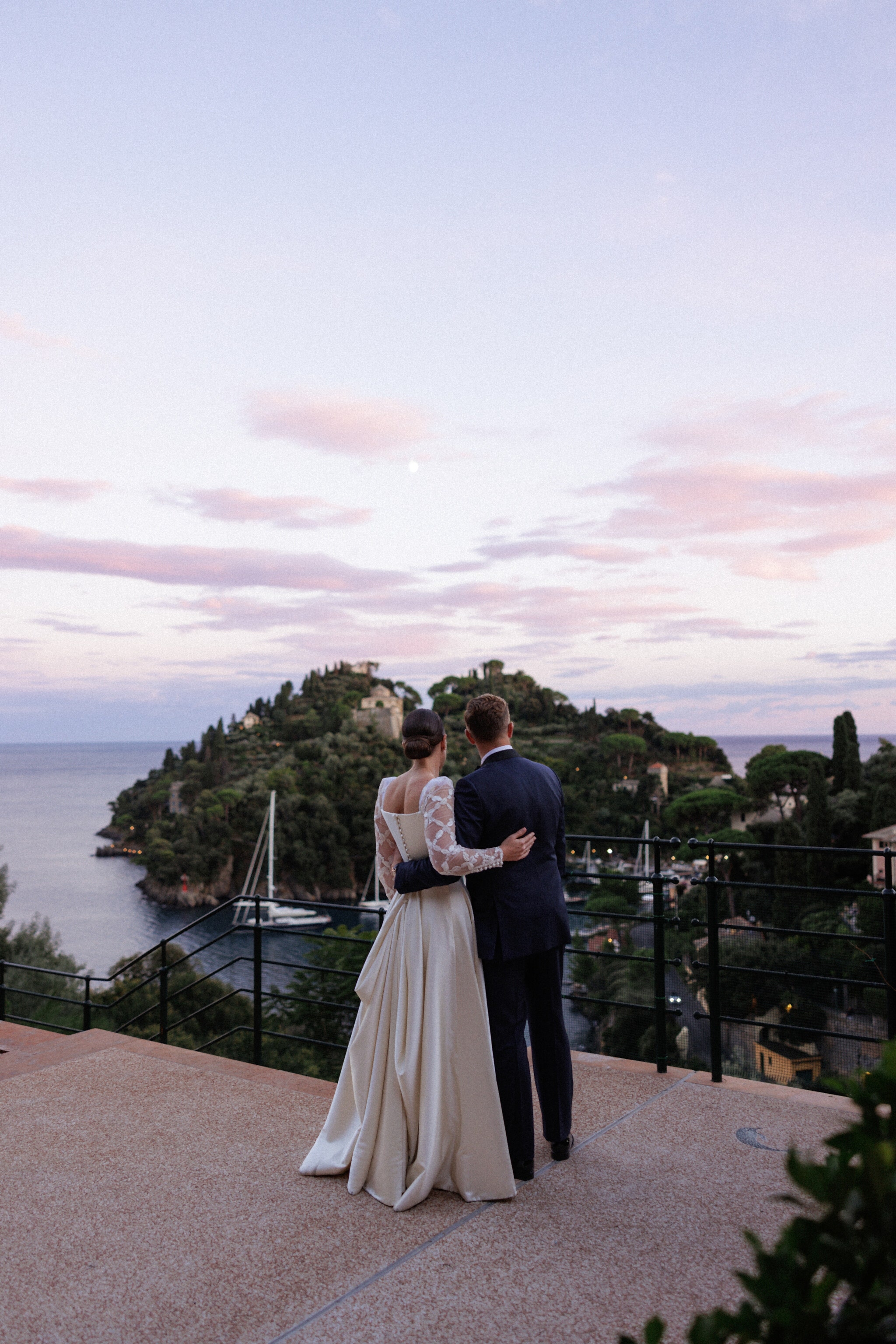 Phillipa_Lepley_Bride_Camille_Square_Neck_Couture_Modern_Wedding_Dress_Embroidered_Sleeves_Portofino_Wedding
