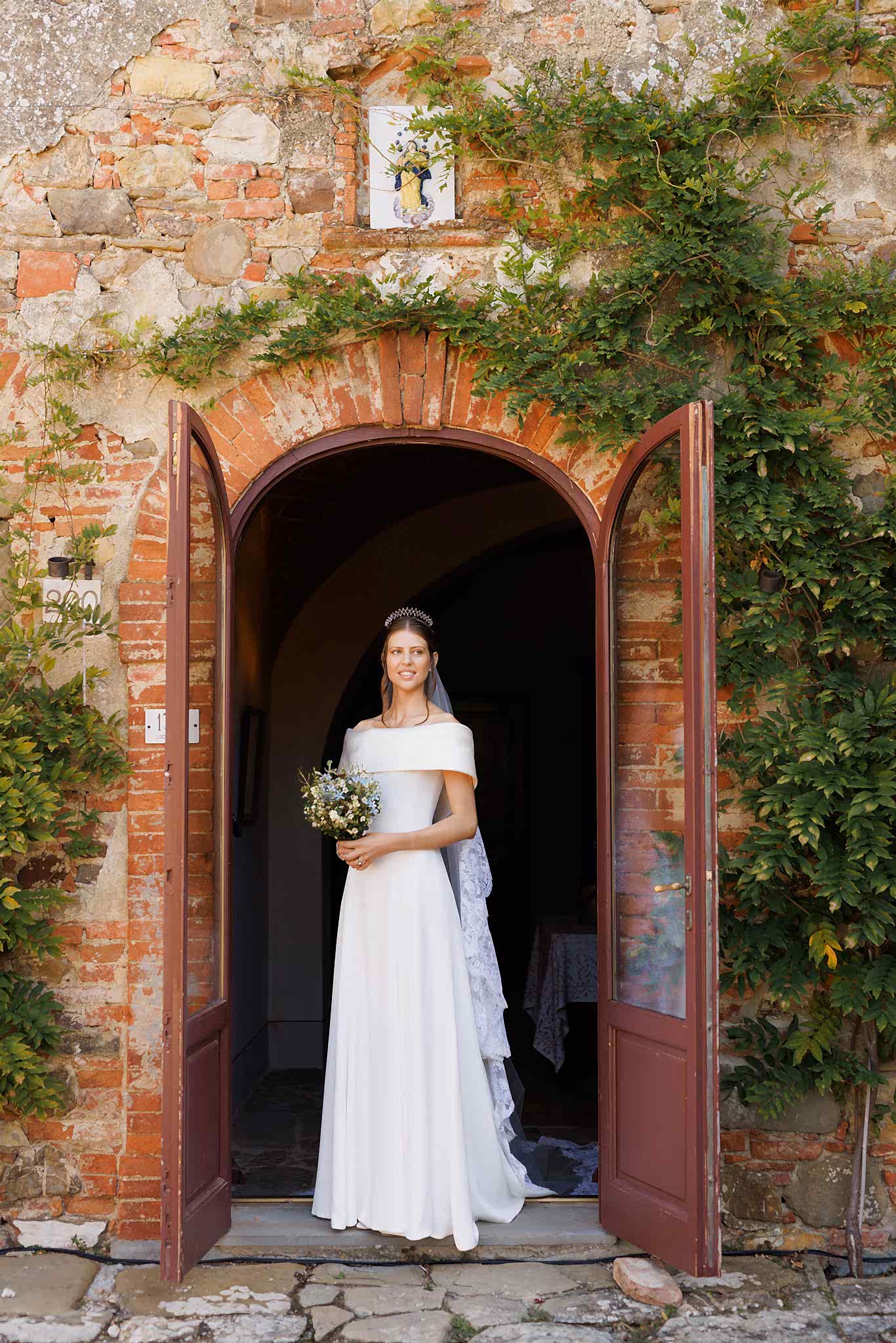 Phillipa_Lepley_bride_Tatiana_Silk_Crepe_and_Duchess_Satin_Wedding_Dress_Bespoke_Personal_Embroidery_Tuscany_Italian_Wedding