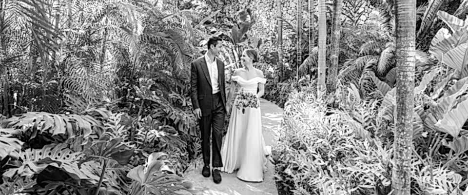 Phillipa_Lepley_Real_Bride_Opulent_Simplicity_Bespoke_Destination_Wedding_Dress