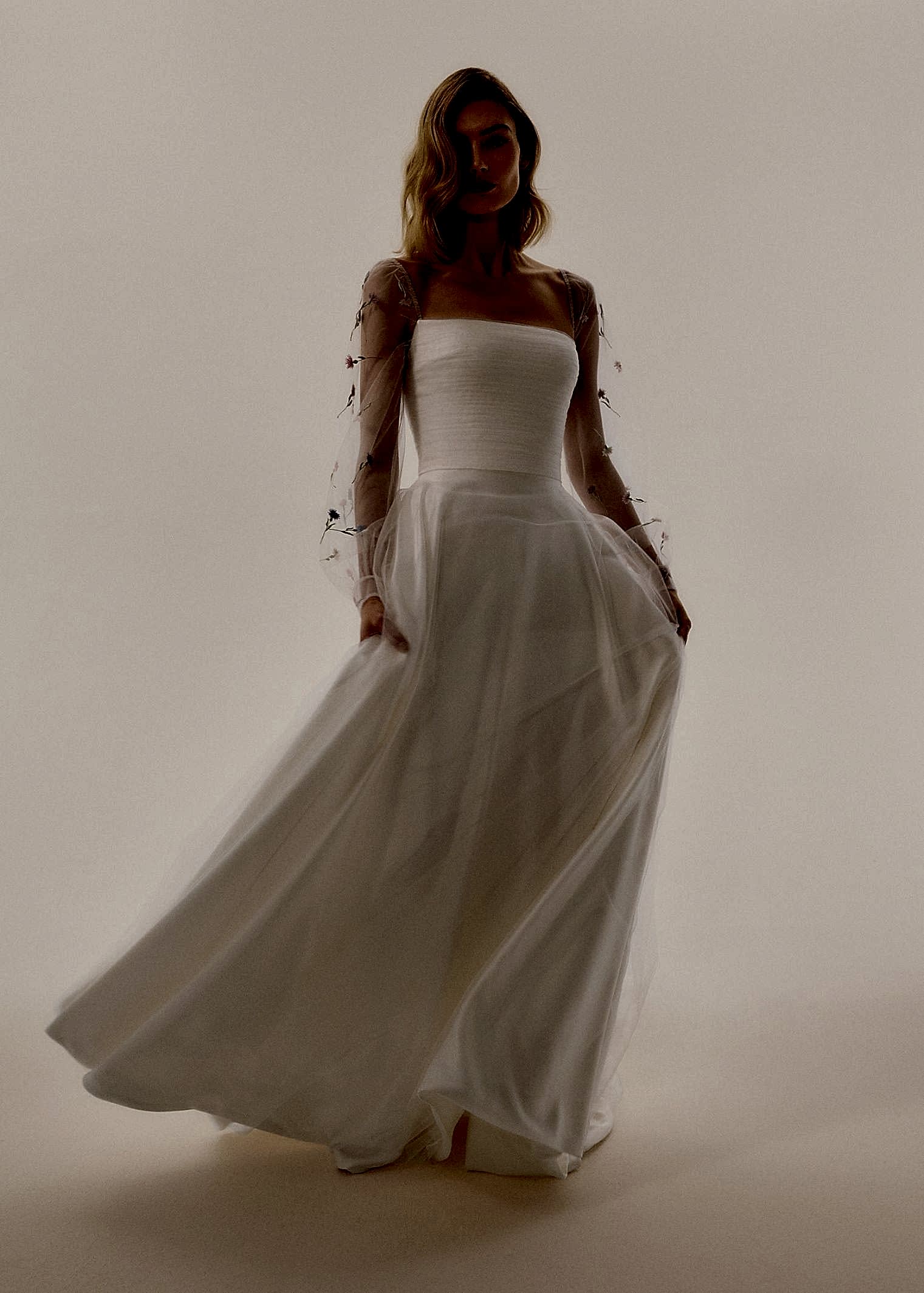 Phillipa_Lepley_Couture_Wedding_Dress_Grace_Collection_Venice_Butterfly_Leaves
