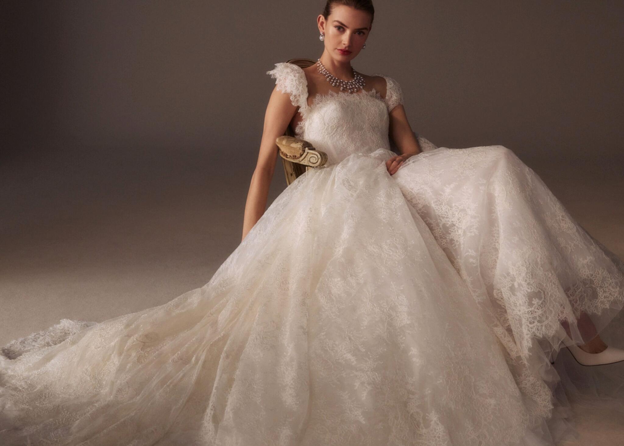 Phillipa_Lepley_Couture_Wedding_Dress_Grace_Collection_Belgravia_Buttercup