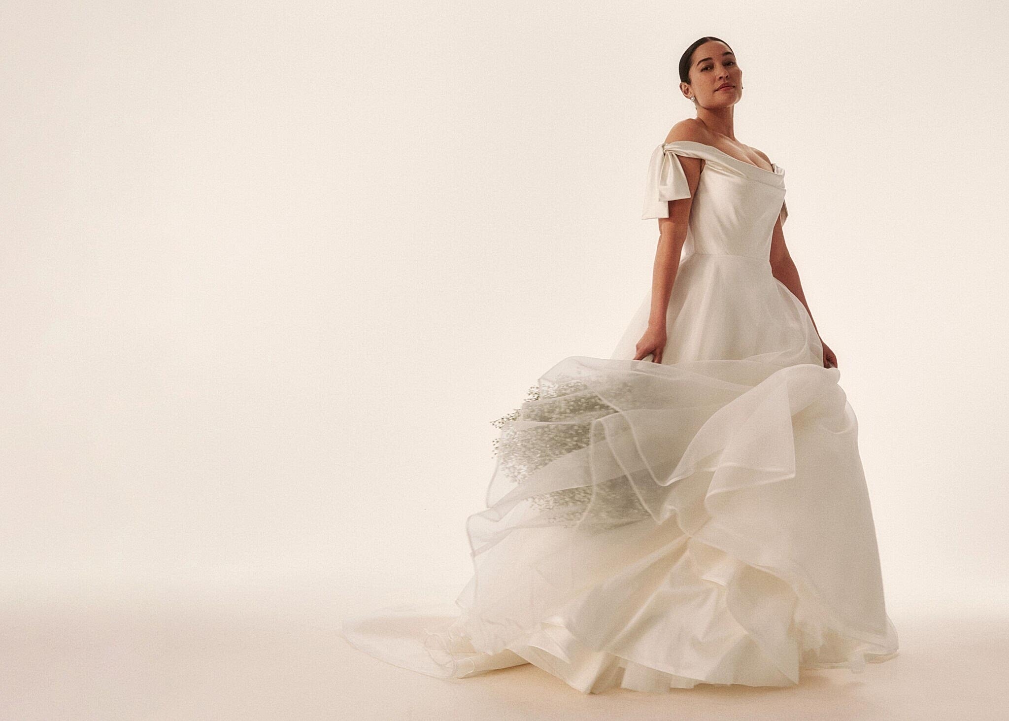 Phillipa_Lepley_Couture_Wedding_Dress_Grace_Collection_Vienna_Low_Shoulder_Bow