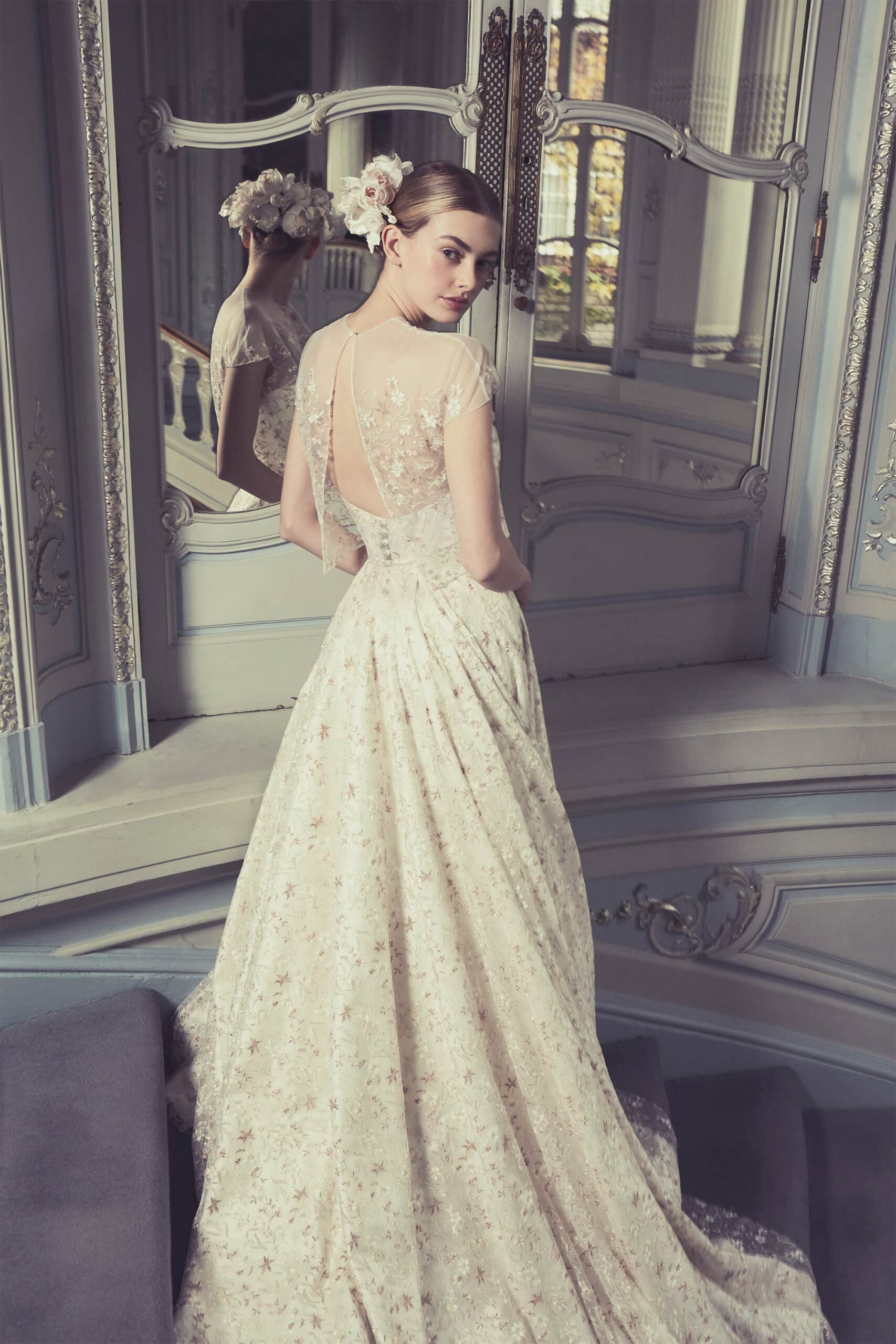 Phillipa-Lepley-Couture-Wedding-Dress-London-UK-Designer-Bespoke-Couture-Vienna-Swiss-Meadow-Floral-Colored-Embroidered-Tulle-Wedding-Gown