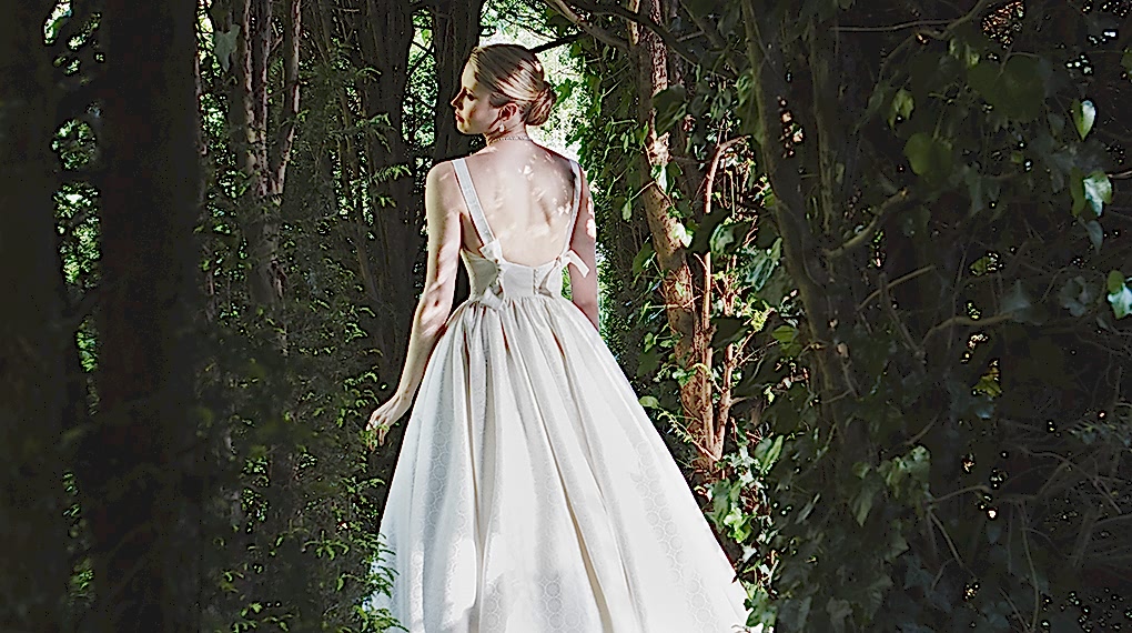 Phillipa Lepley Couture Wedding Dress London UK Designer Bespoke Couture Toulouse Suffolk Brocade Gathered Waist Pinafore Straps Bows at Back Long Train Corset 1560 1020 X 570